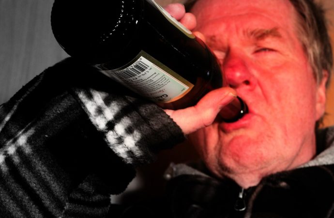 Alcolismo, 8 mln a rischio patologico