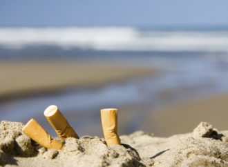 Barcellona dice no al fumo in spiaggia