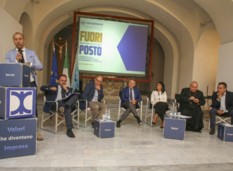 Fuori posto arriva a Napoli