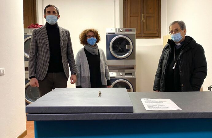 Cesena, lavanderia sociale per senzatetto