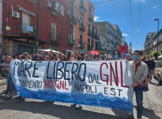 Napoli est vuole un mare libero da gnl