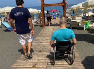 Spiagge negate alle persone disabili