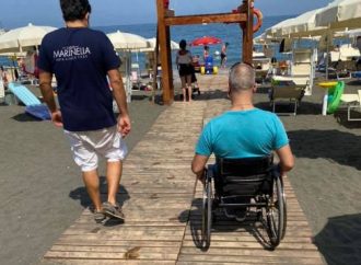 No al fumo, sì alle persone con disabilità