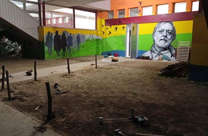 Il murales dedicato a Gino Strada