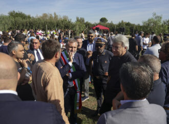 Masseria Ferraioli, dopo il rogo la comunità riparte